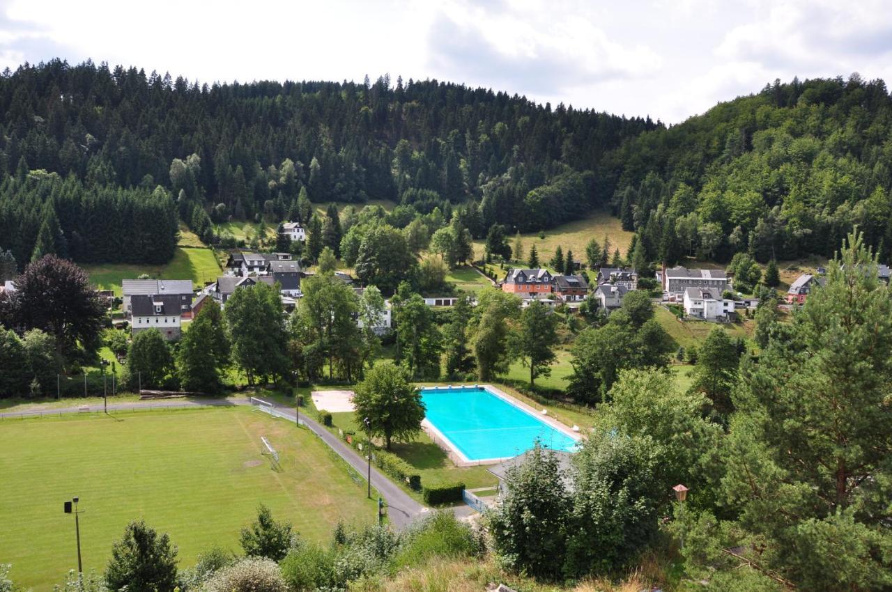 Waldhotel Feldbachtal ノイウハウス・アム・レンヴェーク エクステリア 写真