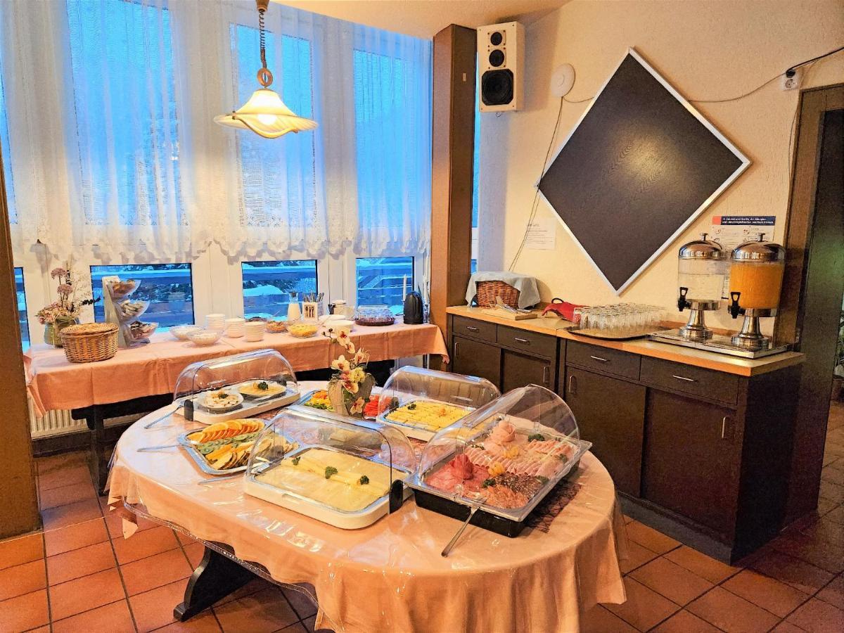 Waldhotel Feldbachtal ノイウハウス・アム・レンヴェーク エクステリア 写真